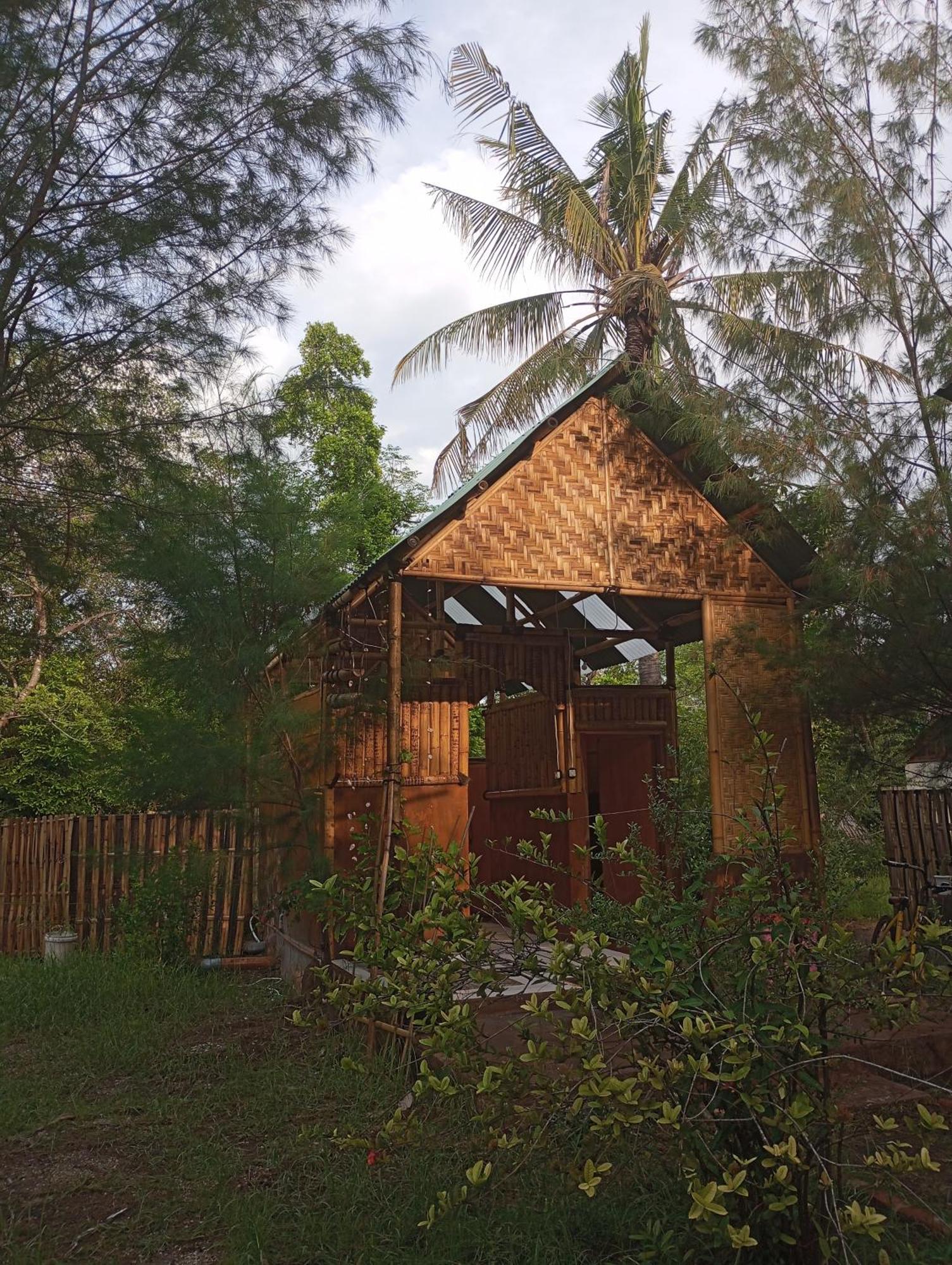 Uncle Hippie'S Dream Hostel Гили Мено Екстериор снимка
