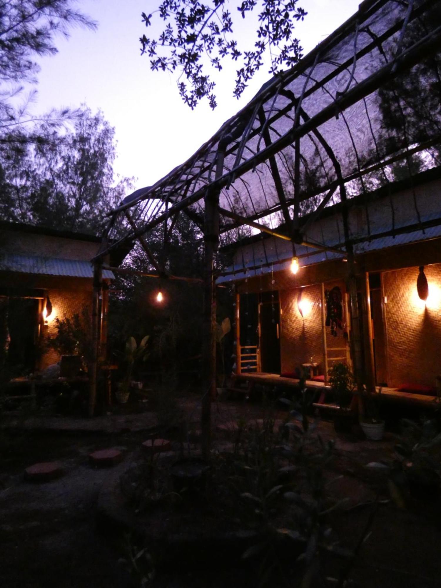 Uncle Hippie'S Dream Hostel Гили Мено Екстериор снимка